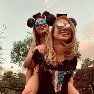 Meet your Posher, Sara